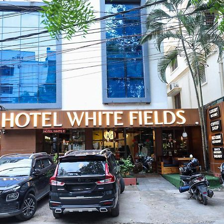 Hotel White Fields Hitec City, 하이데라바드 외부 사진