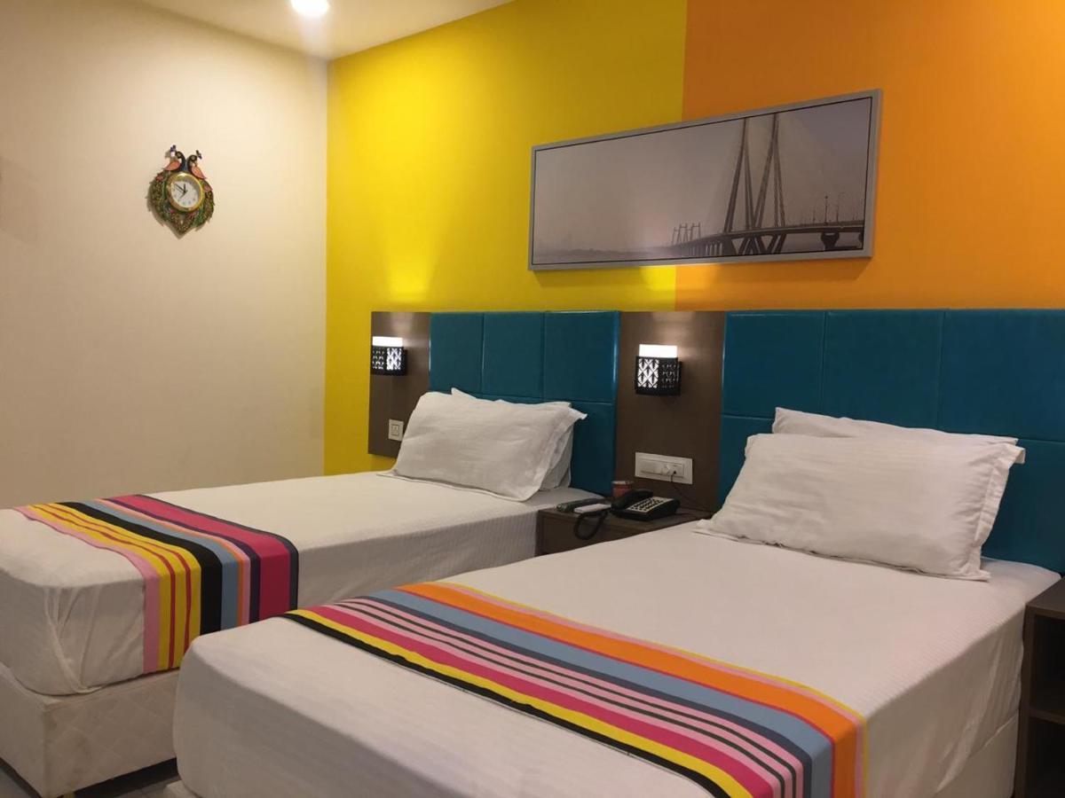 Hotel White Fields Hitec City, 하이데라바드 외부 사진