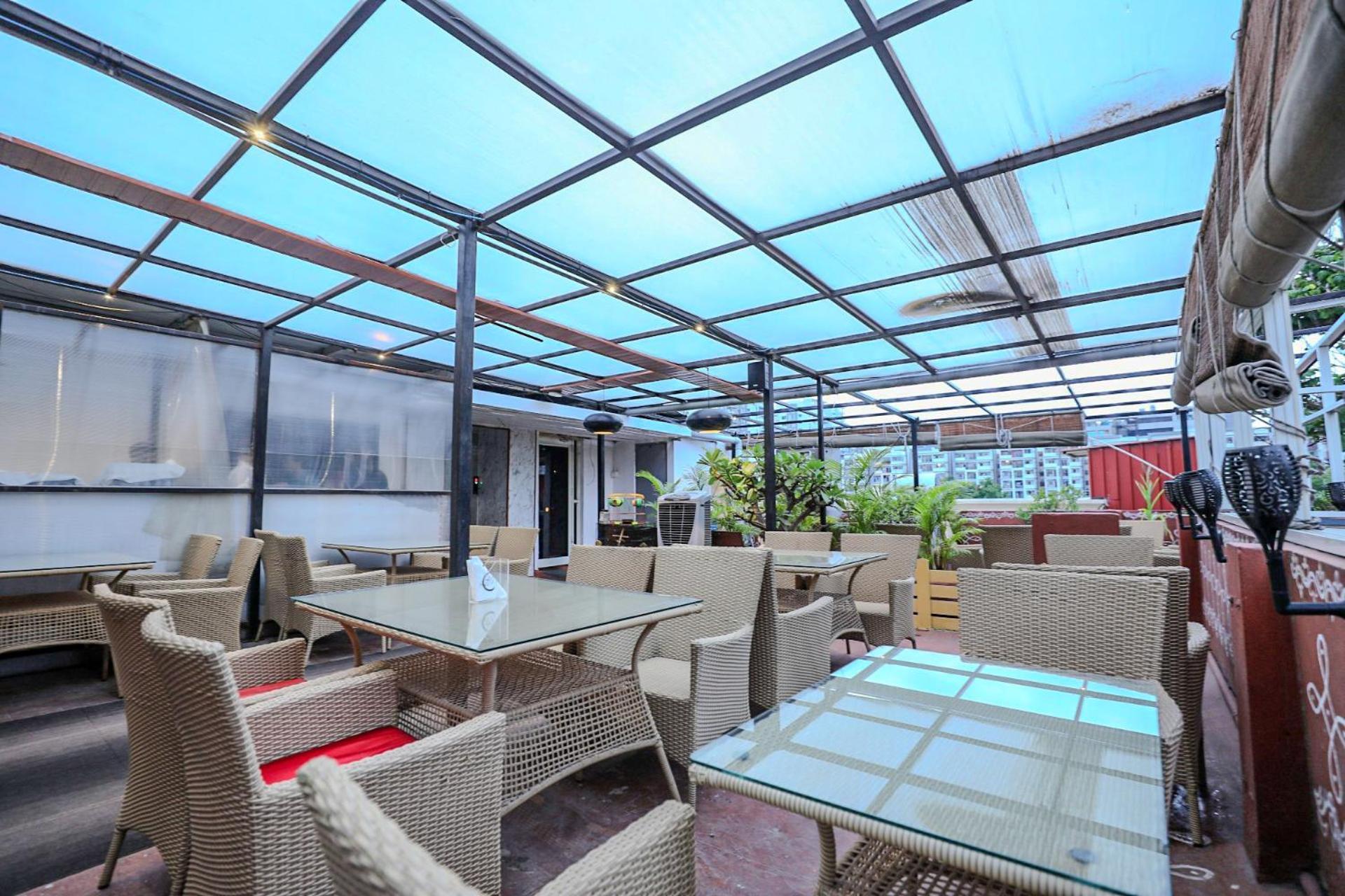 Hotel White Fields Hitec City, 하이데라바드 외부 사진