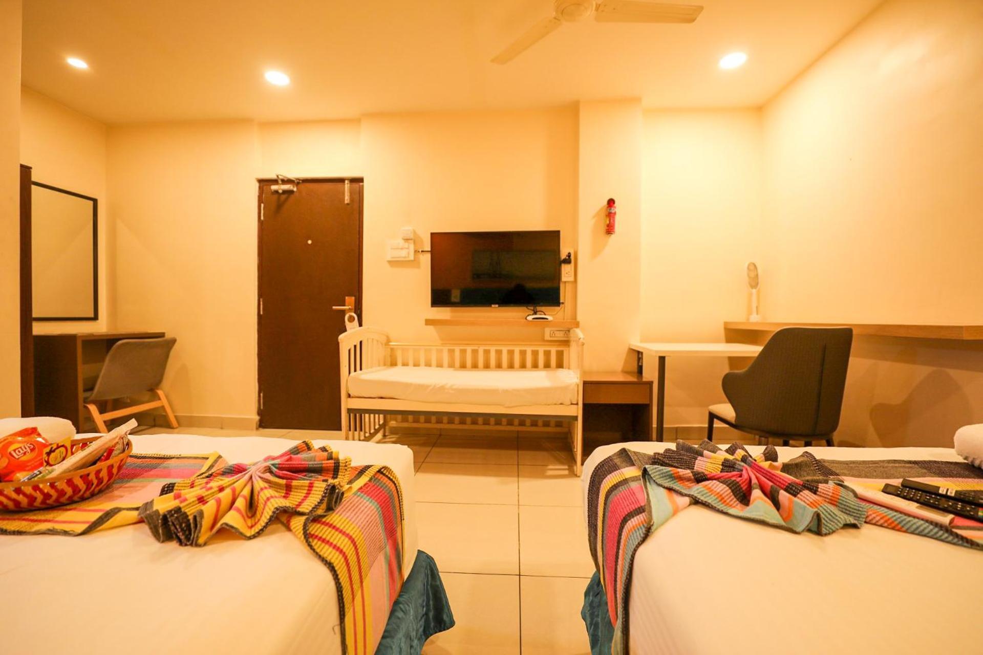 Hotel White Fields Hitec City, 하이데라바드 외부 사진