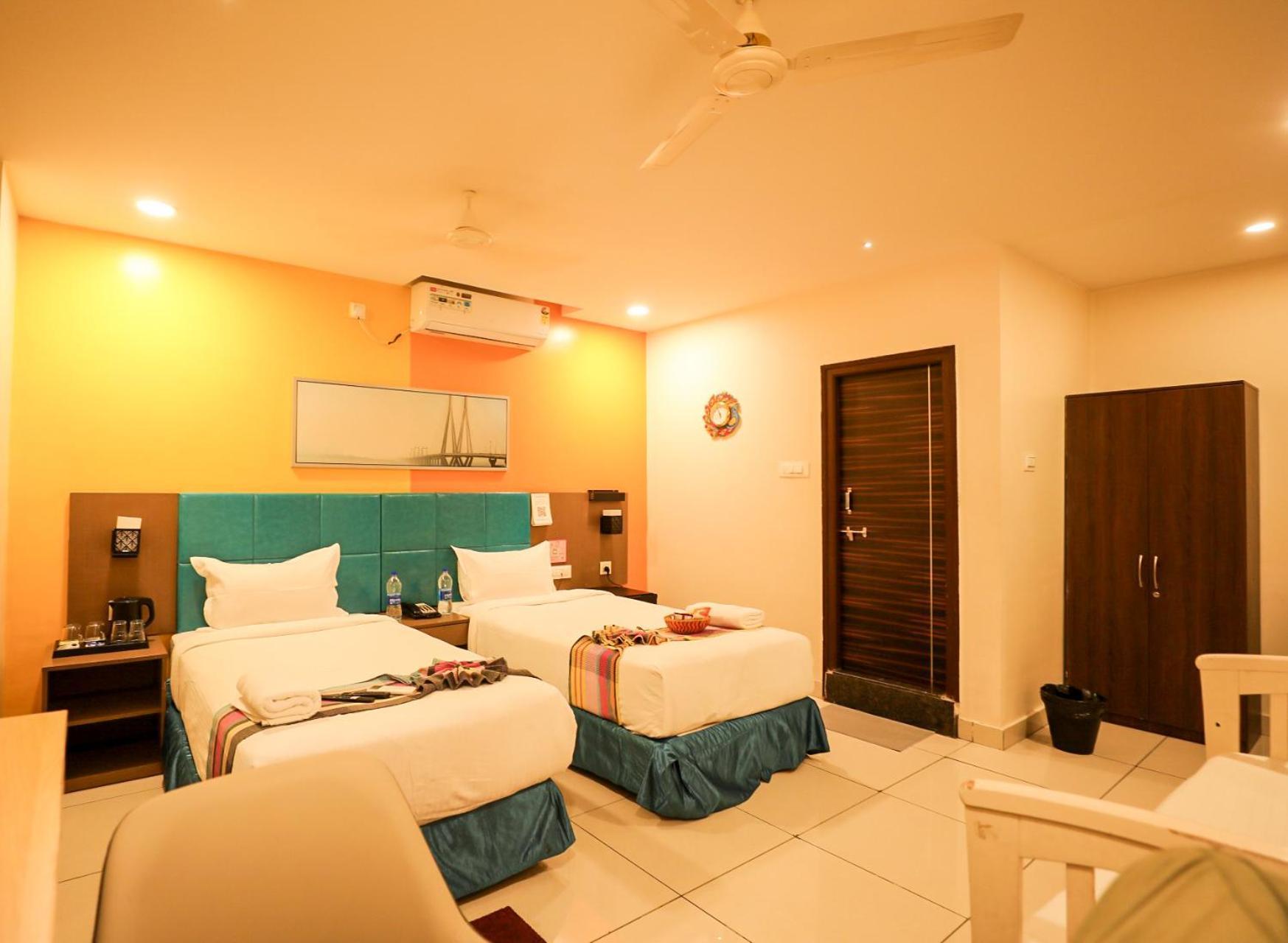 Hotel White Fields Hitec City, 하이데라바드 외부 사진