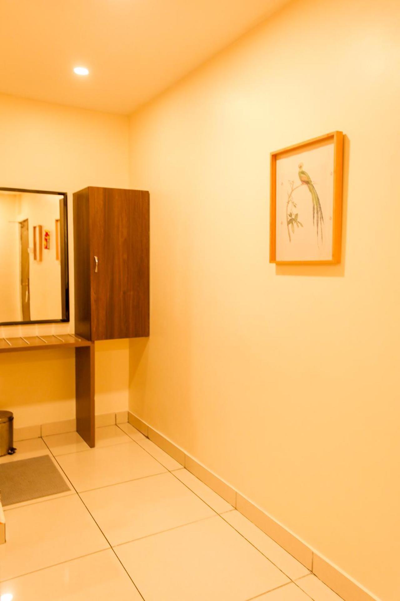 Hotel White Fields Hitec City, 하이데라바드 외부 사진