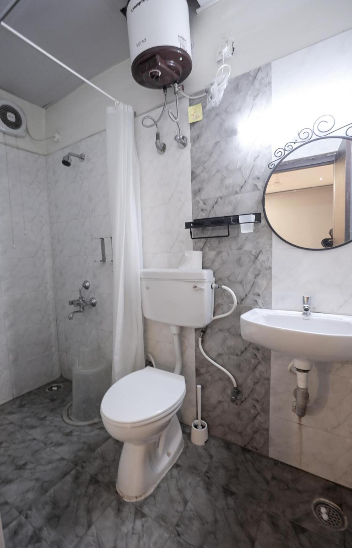 Hotel White Fields Hitec City, 하이데라바드 외부 사진